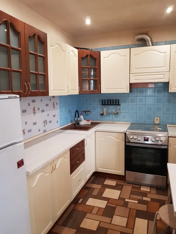 Трехкомнатная квартира в историческом центре города — аренда посуточно в Волжский