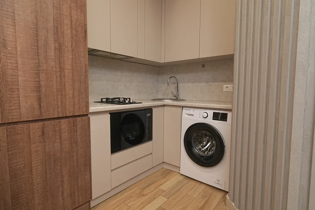 Уютная квартира c 1 спальней в центре города рядом с Сизнс парк