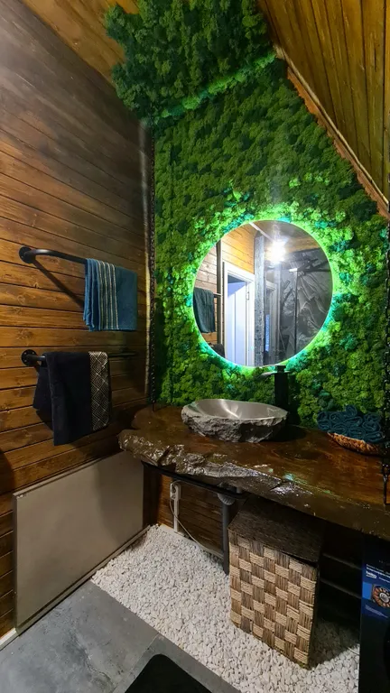 З-комнатный дом У Озера в лесу