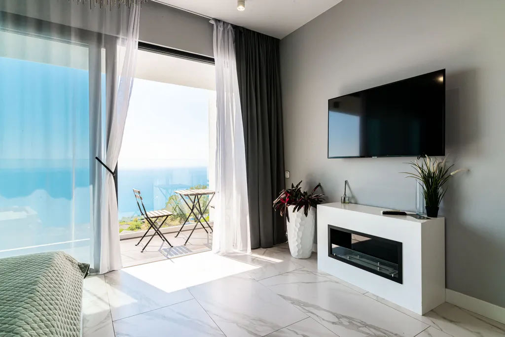 Вилла Cтар с бассейном, сауной и панорамой моря