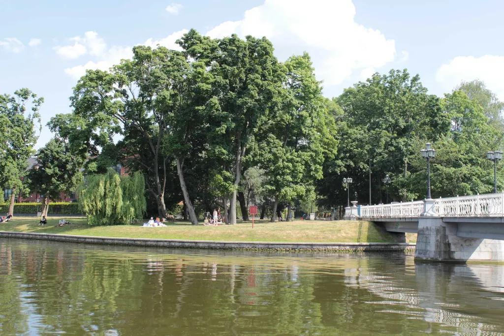 Солнечная квартира у Верхнего озера