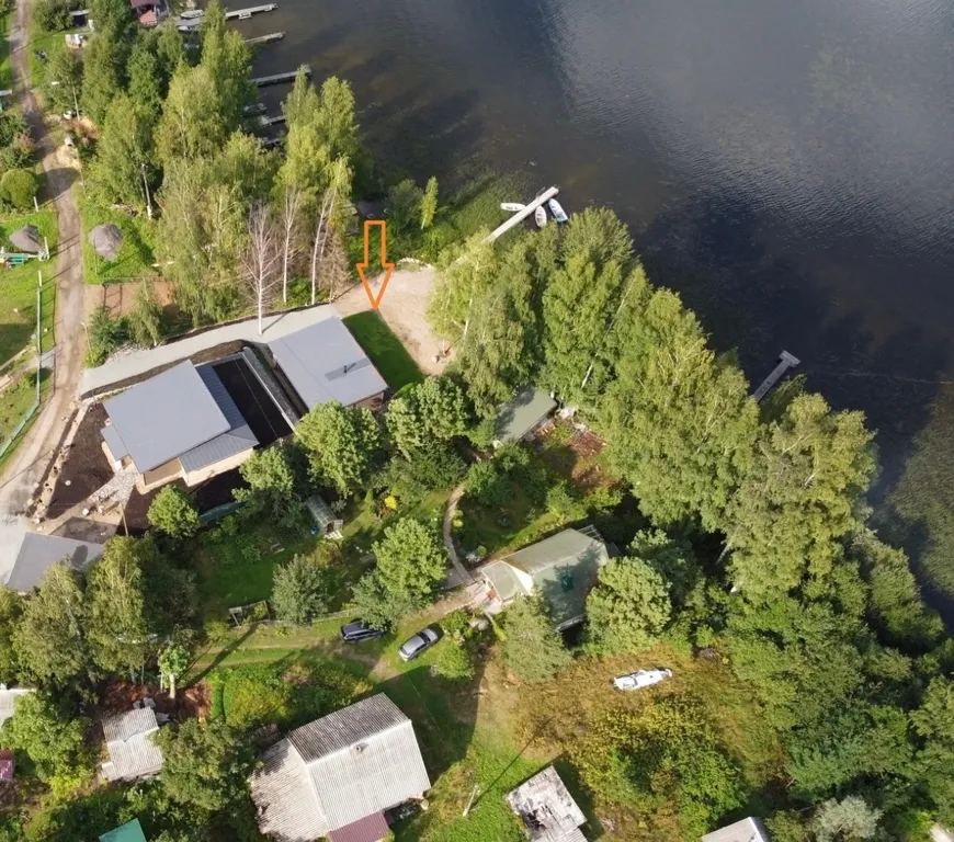 Дом у озера