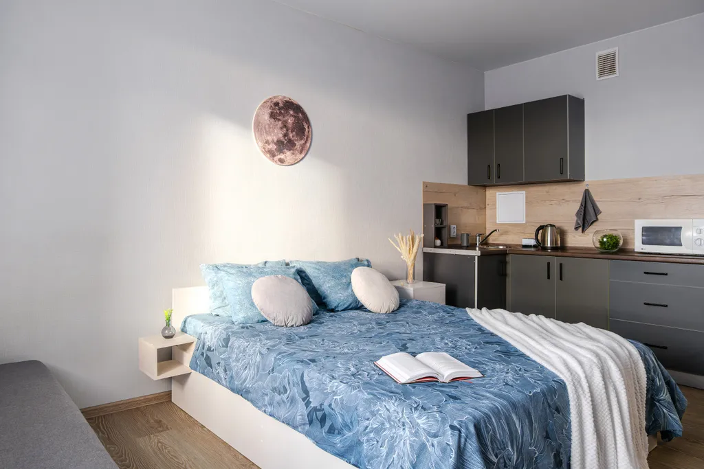 Бюджетная студия со свежим ремонтом в новом доме