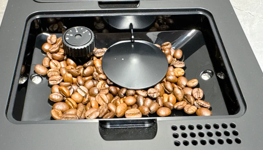 Апартмент с видом на Волгу и мост