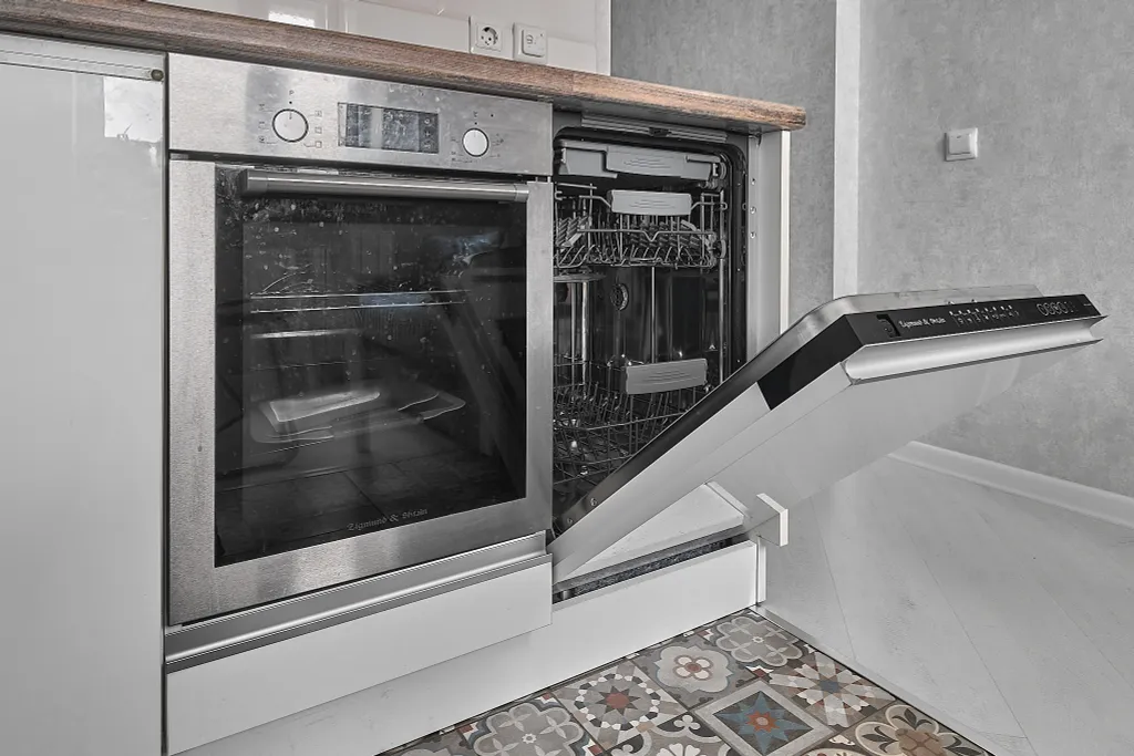 Современная квартира с удобствами и посудомоечной машиной