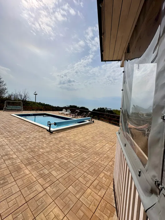 Дом - вилла с панорамным видом на море и горы