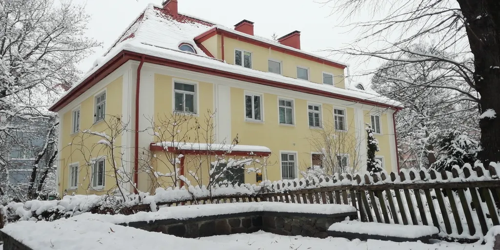 Квартира Квартира Романтическая уединенная мансарда — Калининград