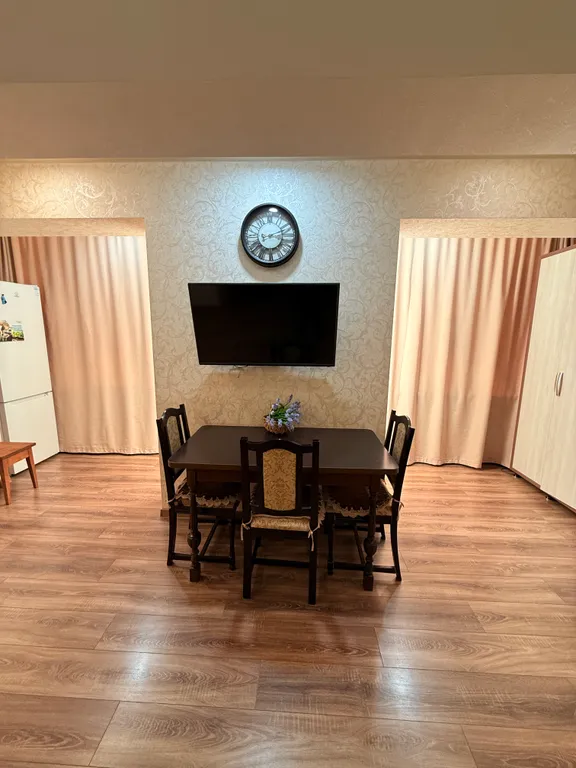 Уютная студия с дизайнерским ремонтом