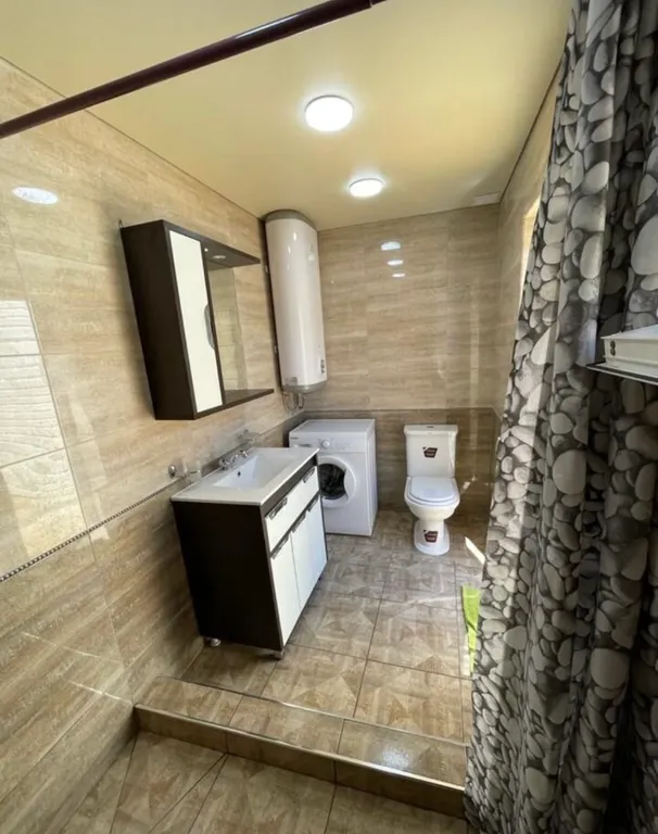 Дача с большим бассейном