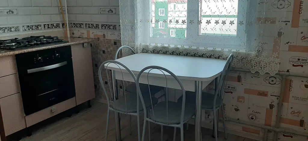 Уютная и светлая квартира рядом с кинотеатром и сосновым парком