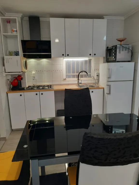 Уютная комната в квартире на море