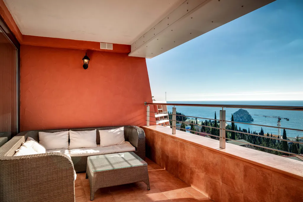 Квартира с видом на море