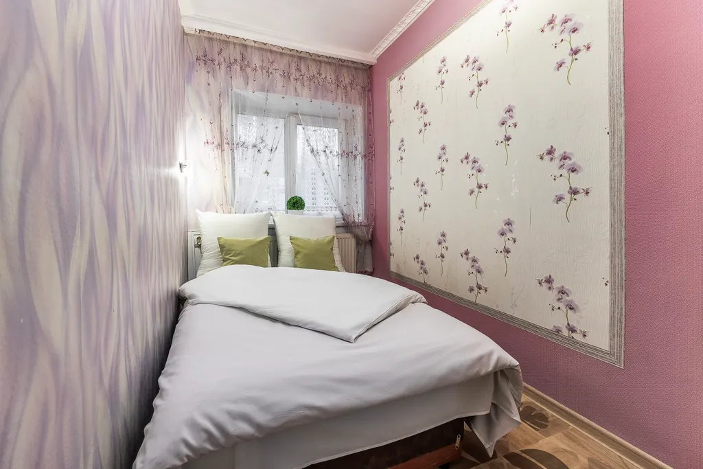 Квартира Двухкомнатная квартира на Пятой линии с изолированными комнатами — Калининград