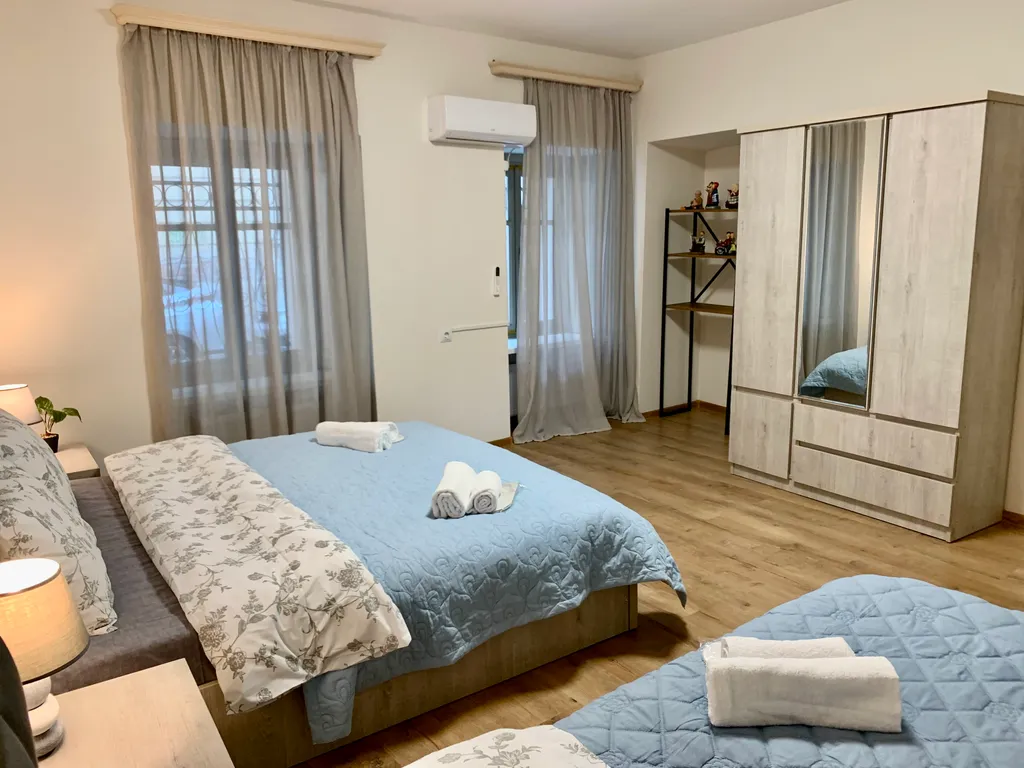 Трехкомнатная квартира в старом городе