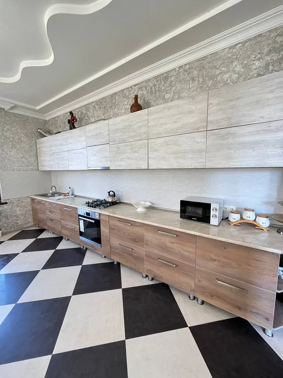 Riverside Cottage R104