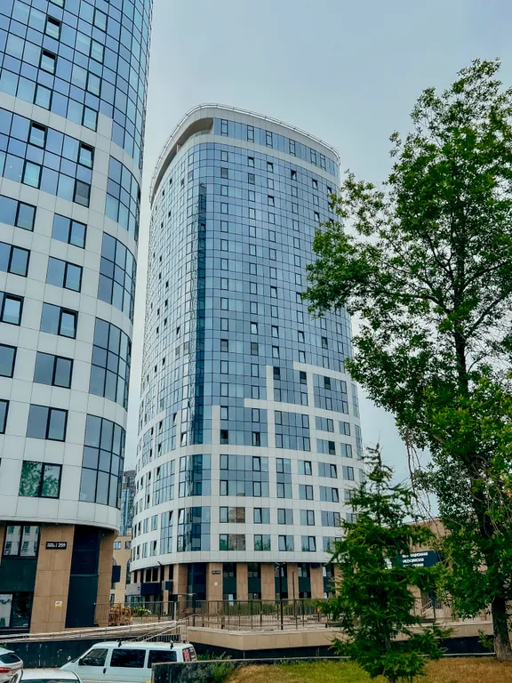 Студия-люкс с великолeпным видом нa гоpод и наберeжную