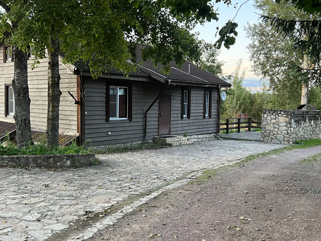 7-комнатный Дом