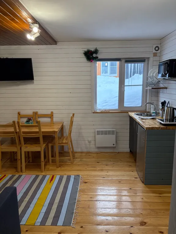 Коттедж Дом для отдыха с террасой и с двумя спальнями — Шерегеш