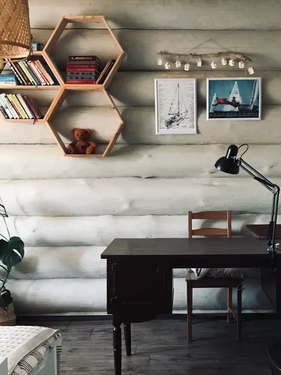 Уютный семейный дом у озера