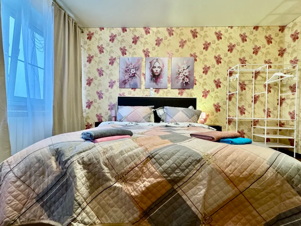 Однокомнатная квартира на 10 этаже с просторной комнатой