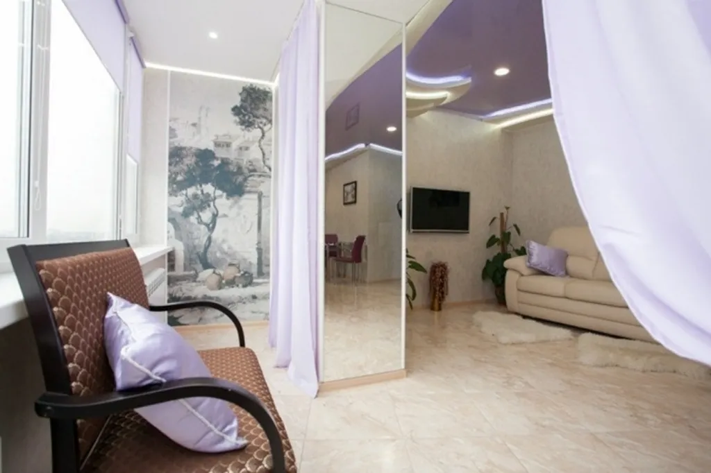 Шикарные двухкомнатные апартаменты на полощади Революции с джакузи