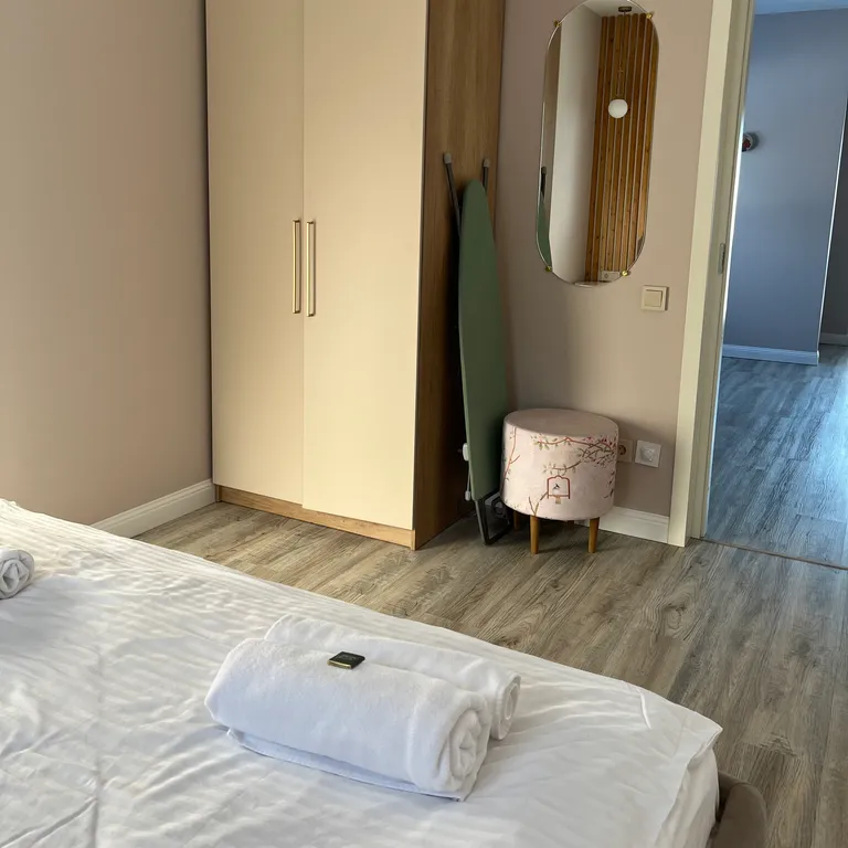 Уютный дом у озера