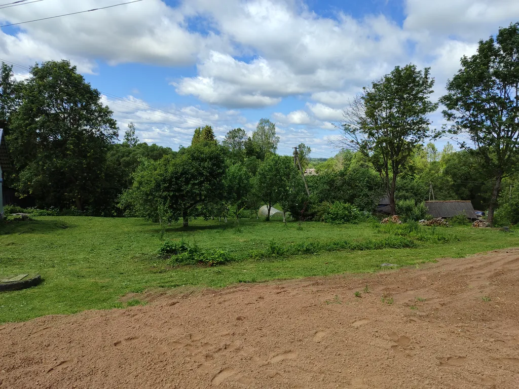 Уютный дом на горе