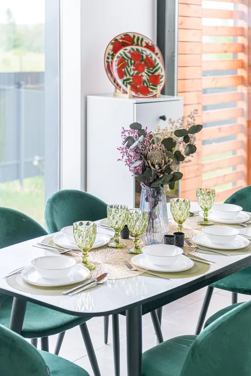 Современный барн с панорамными видами вблизи Сорачан