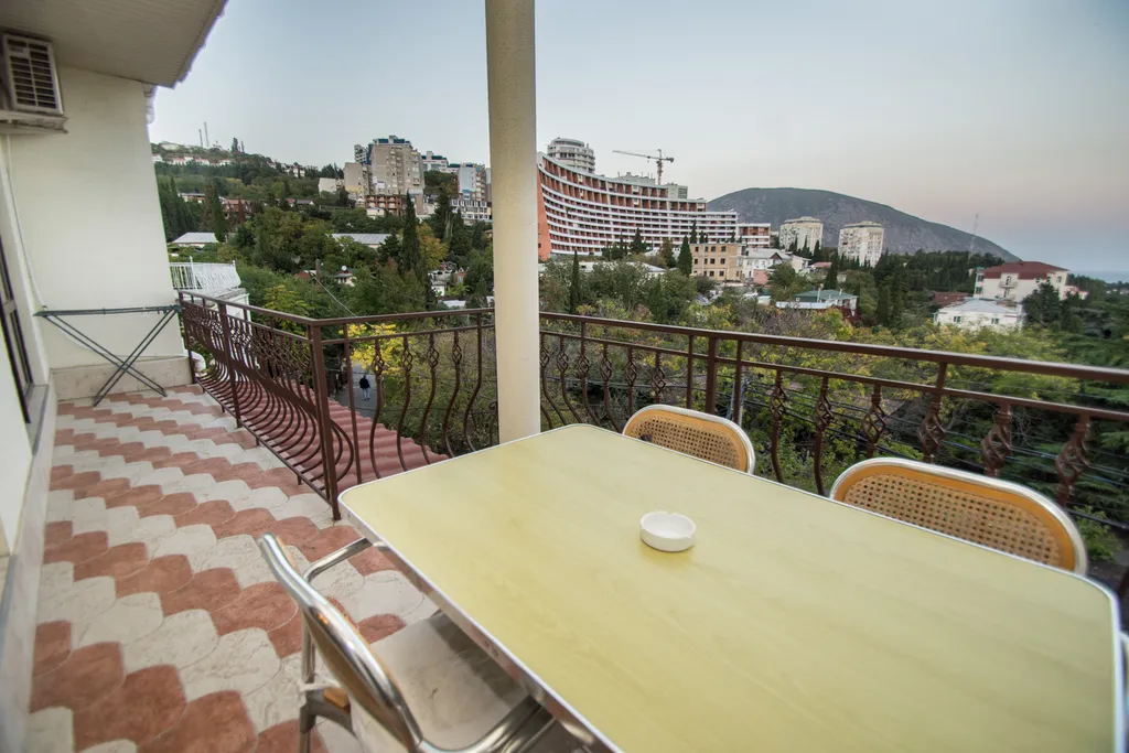 Квартира Апартаменты Андеграунд с видом на море — Гурзуф