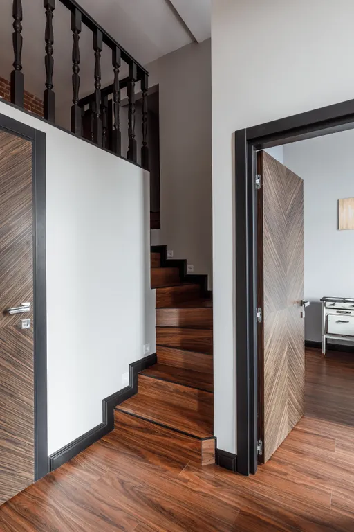 Высокий лофт в центре напротив Мариотт