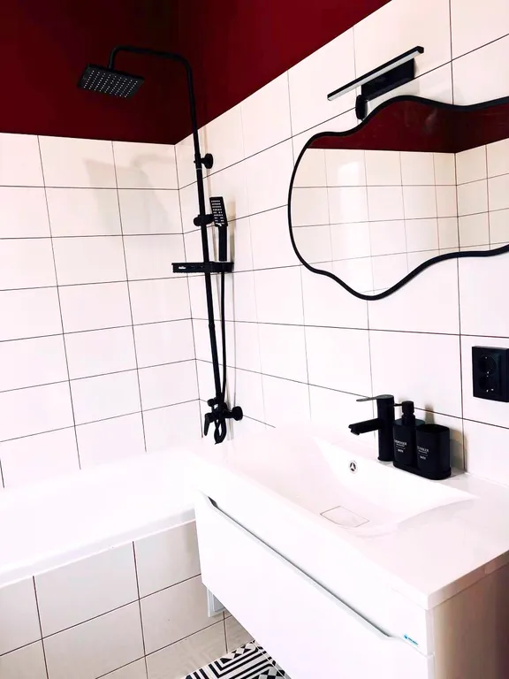 Дом с бассейном