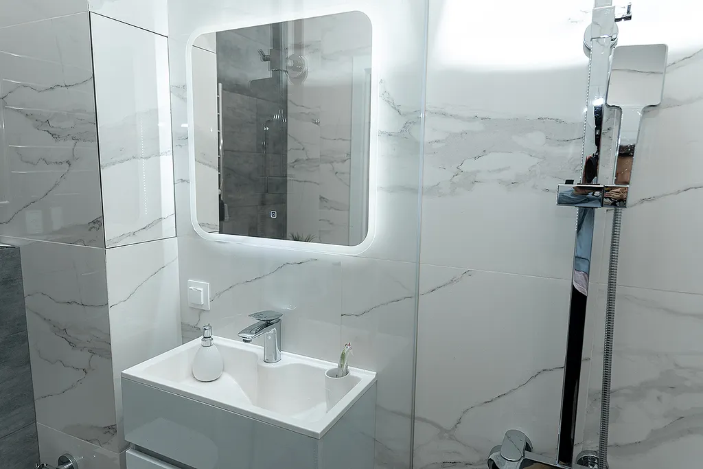 Студия в новом доме рядом с кадетским корпусом