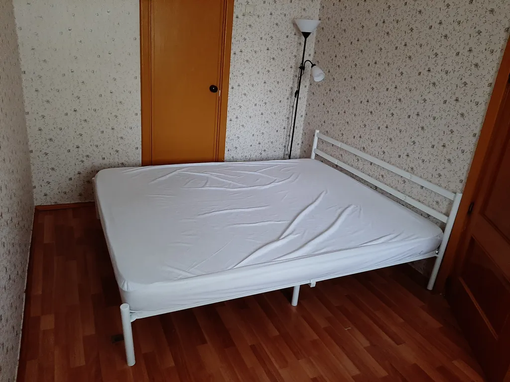 Двухкомнатная квартира у метро Народное ополчение