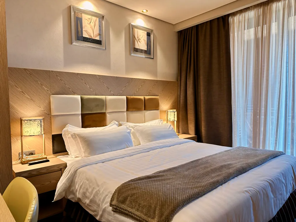 2-комнатный люкс с большой террасой | Вид на море и бассейн