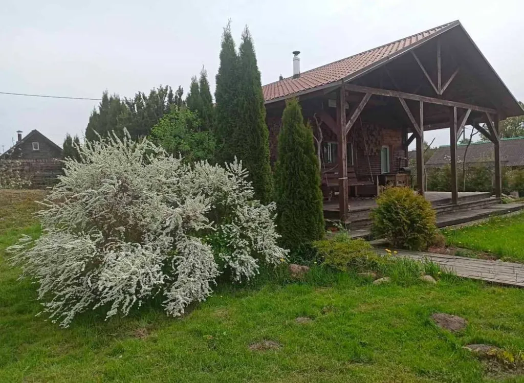 Уютный дом на берегу озера с сауной