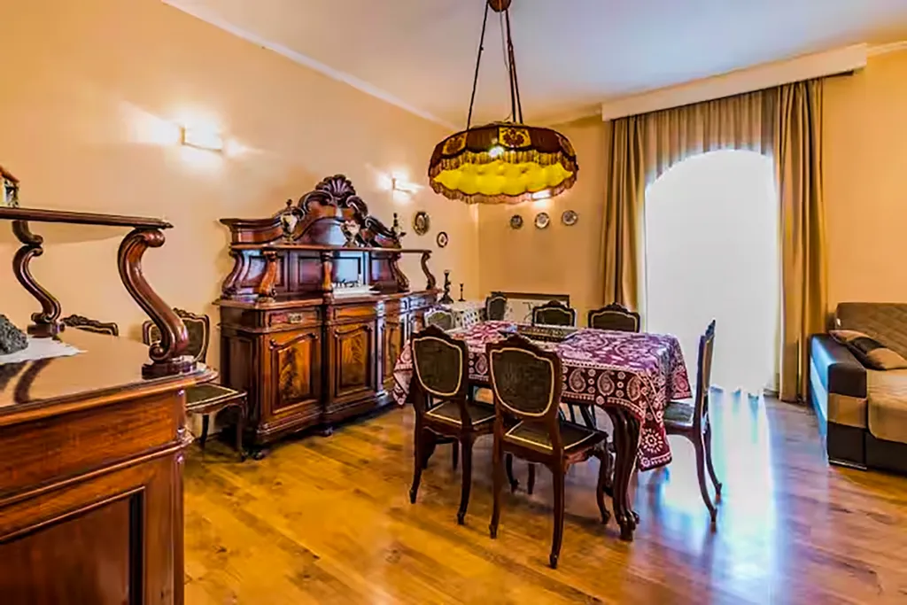 Квартира Apartment at 12 Baratashvili street — аренда посуточно в Тбилиси