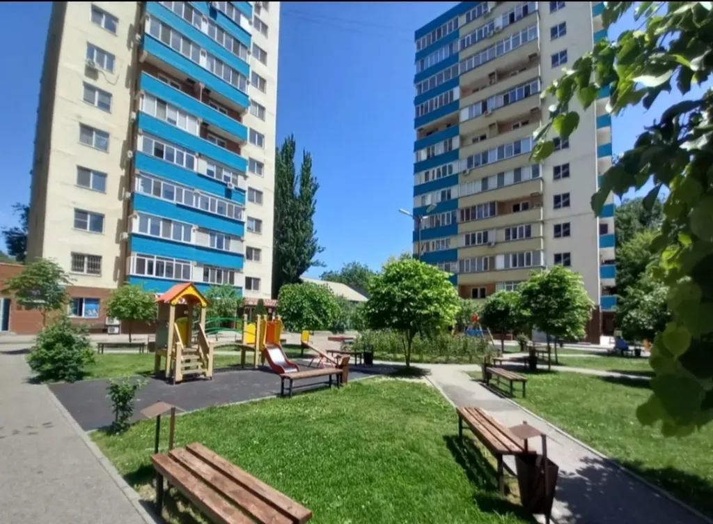 Квартира Современная квартира в центре с видом на горы — Алматы