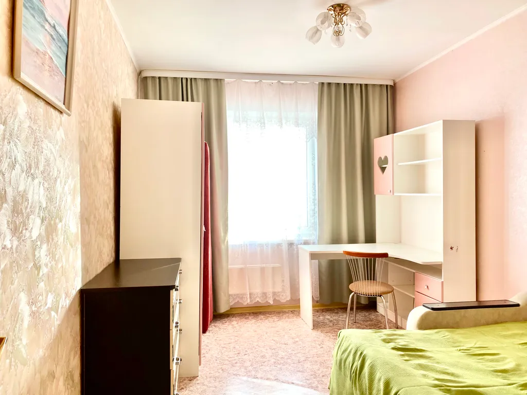 Квартира в центре города в тихом дворике с видом из окон на парк