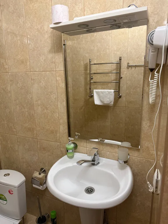 Стандартный трёхместный номер с видом на горы