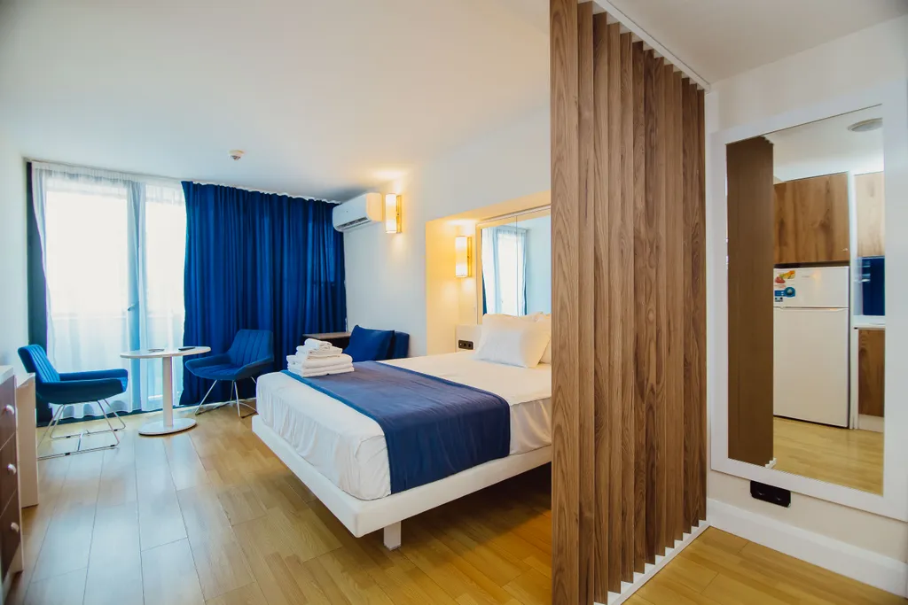 Апартамент с видом на море первая линия orbi city