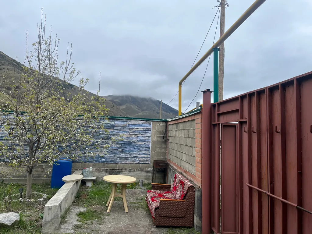 Домик у реки