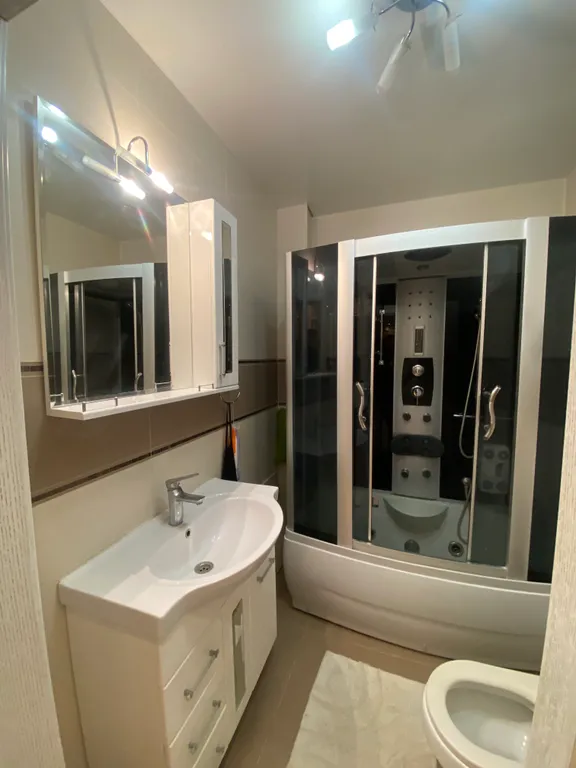 Квартира Трёхкомнатная квартира — Калининград