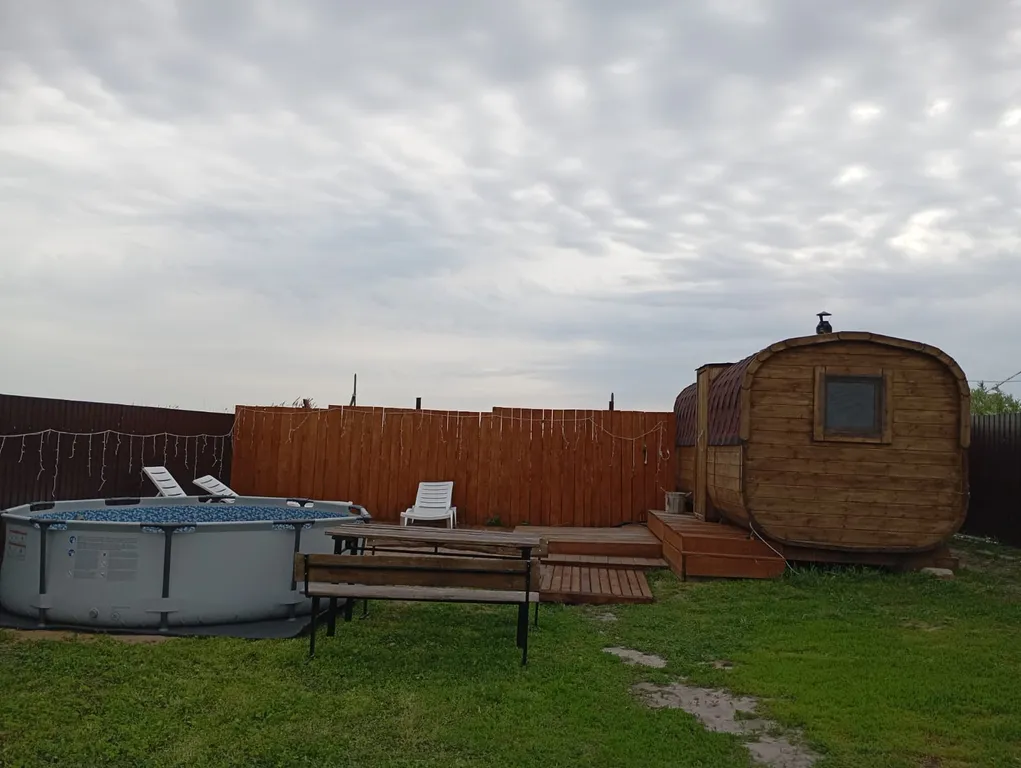 Загородный дом с видом на озеро