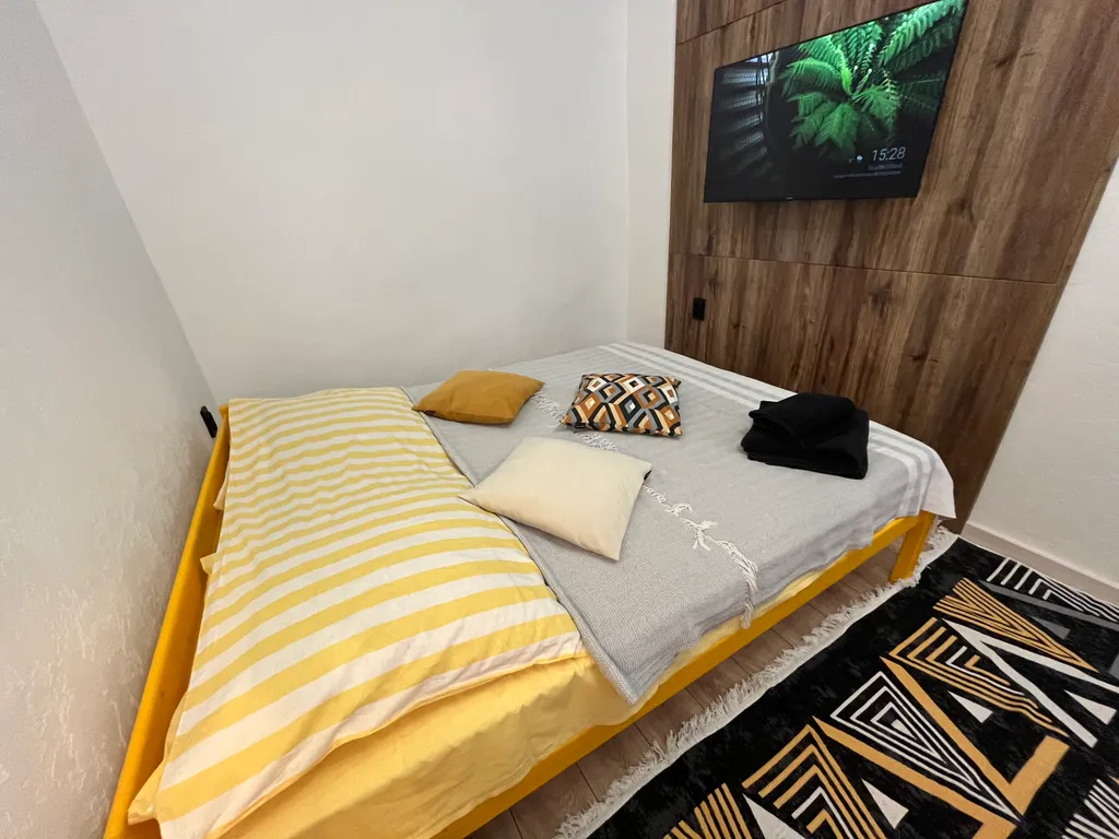 Желтая студия рядом с авто и жд вокзалом