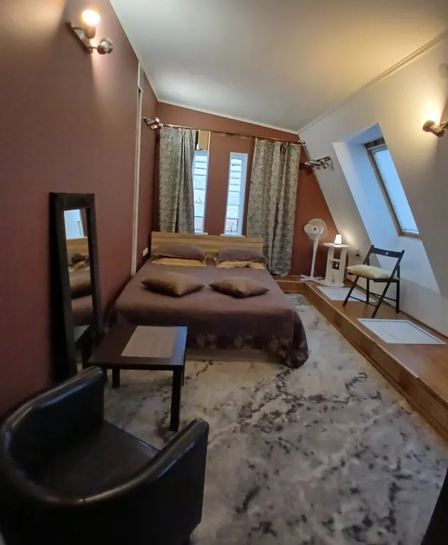 Атмосферная двухуровневая квартира с сауной