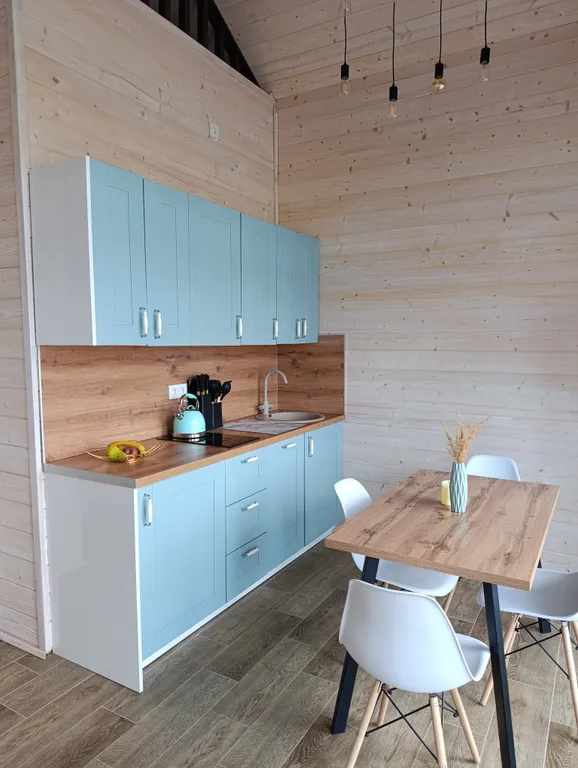 Уютный новый 2-этажный дом в 10 минутах от моря + Автомобиль