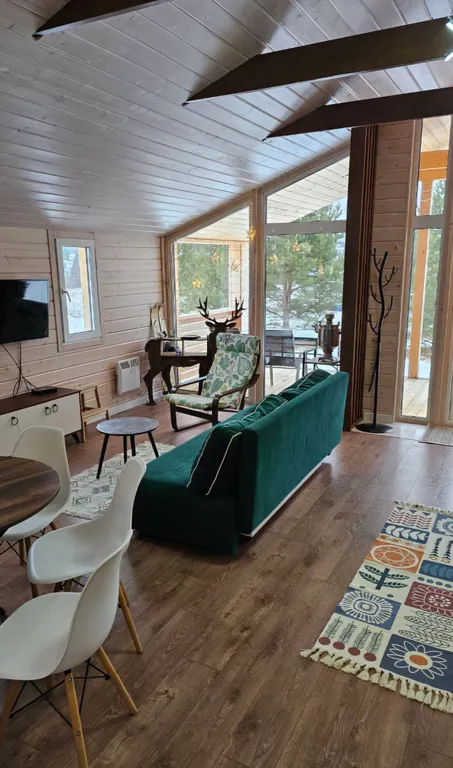 Уединенный дом в лесу