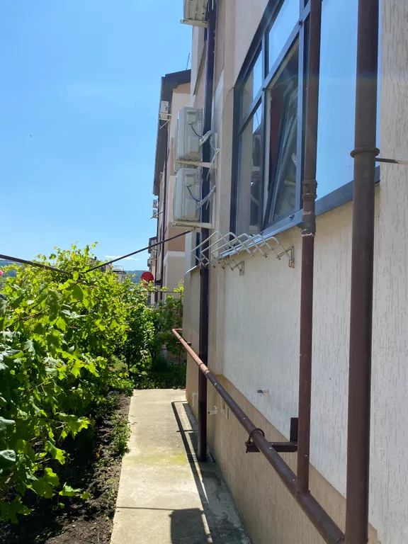 Студия на троих рядом с морем