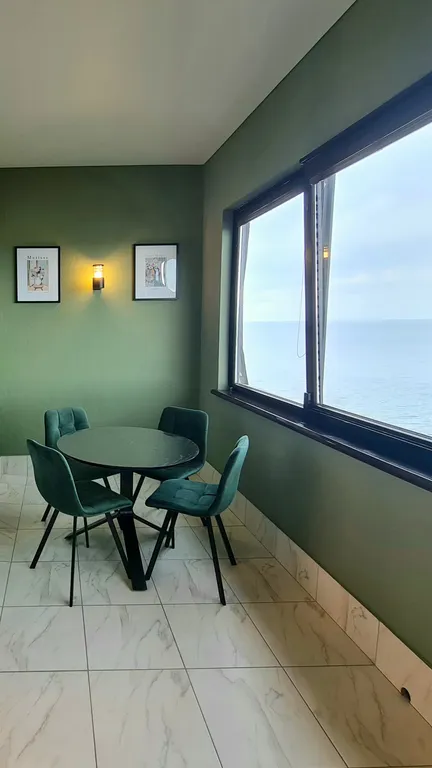 Супервидовая квартира в Ливадии рядом с морем