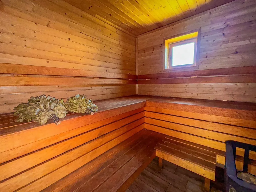 Коттедж Уютный домик в посёлке Запорожском — Запорожское